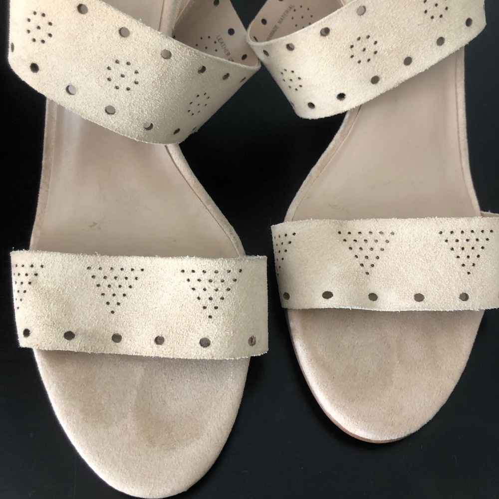 Shoes - Picture 2 of 5